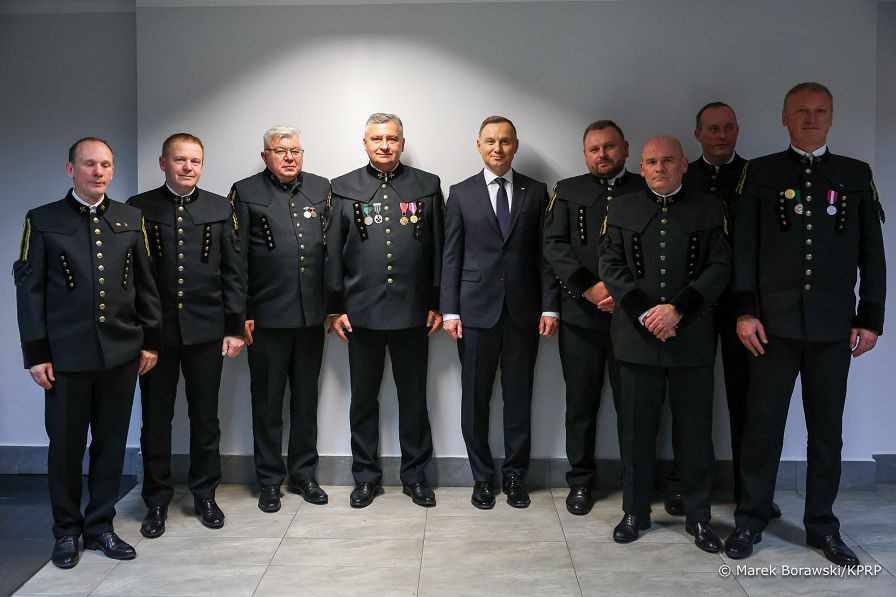 23__Andrzej_Duda_kopalnia_Pniowek_20221204_MB1_4346.jpg