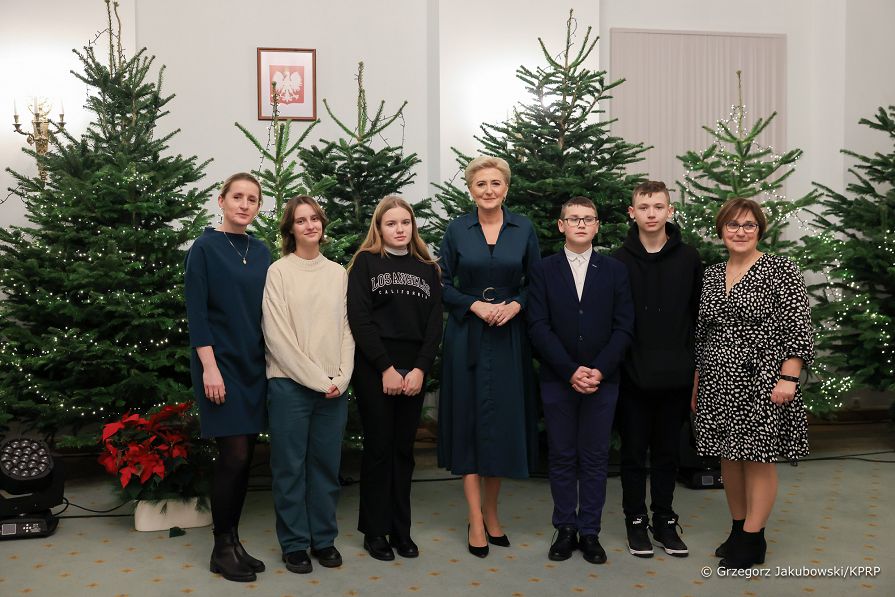 12__Agata_Kornhauser_Duda_Fundacja_Swietego_Mikolaja_20221206_GJA_8913.jpg