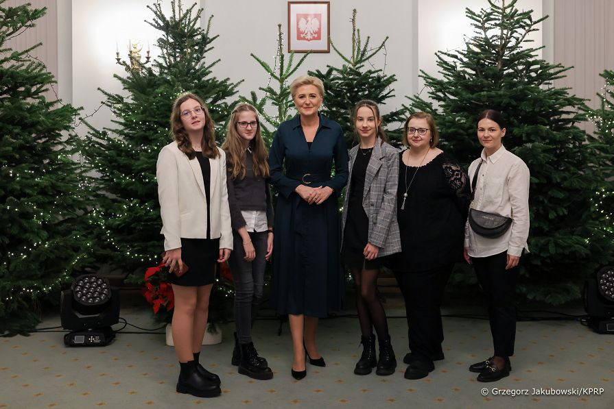 14__Agata_Kornhauser_Duda_Fundacja_Swietego_Mikolaja_20221206_GJA_8927.jpg