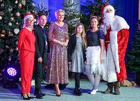 043_Agata_Kornhauser-Duda_Mikolajki_z_dziecmi_20221206_GJB_9007.jpg