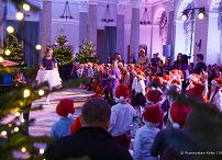 004_Agata_Kornhauser-Duda_Mikolajki_z_dziecmi_20221206_PK1_4293.jpg