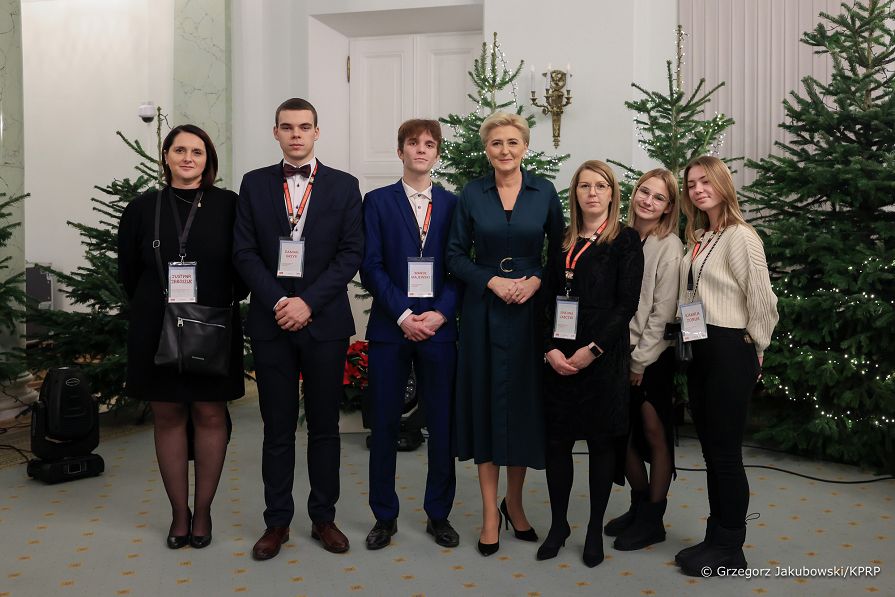 07__Agata_Kornhauser_Duda_Fundacja_Swietego_Mikolaja_20221206_GJA_8879.jpg
