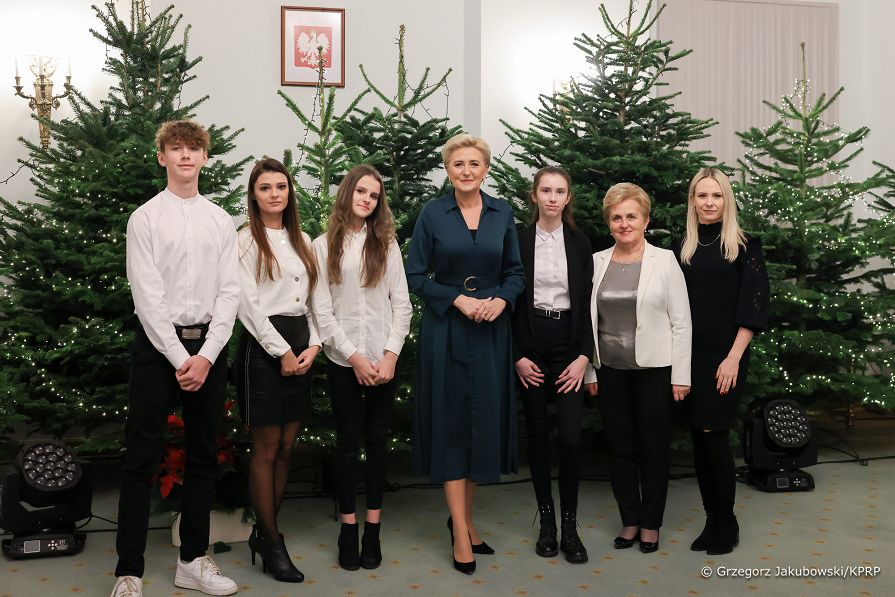 16__Agata_Kornhauser_Duda_Fundacja_Swietego_Mikolaja_20221206_GJA_8937.jpg