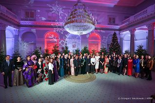030_Agata_Kornhauser-Duda_spotkanie_Panie_ambasadorowe_20221207_GJB_9880.jpg
