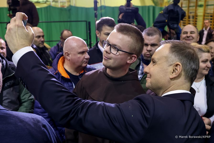 012_20221209_Andrzej_Duda_Spotkanie_mieszkancy_Zakliczyn_MB1_6350_.jpg