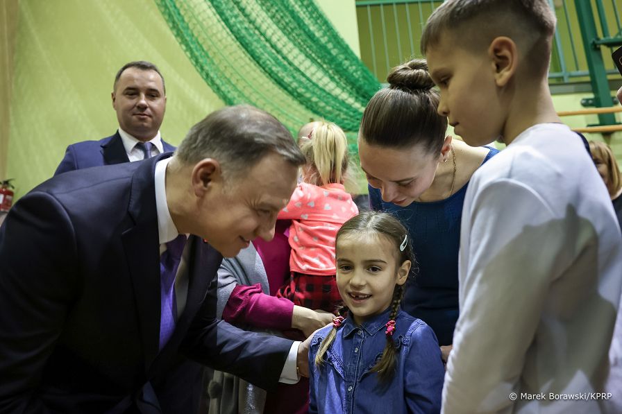 018_20221209_Andrzej_Duda_Spotkanie_mieszkancy_Zakliczyn_MB1_6121_.jpg