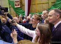 010_20221209_Andrzej_Duda_Spotkanie_mieszkancy_Zakliczyn_MB1_6313_.jpg