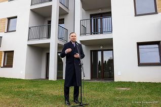 001_20221209_Andrzej_Duda_Zakliczyn_Mieszkania_MB1_5608.jpg