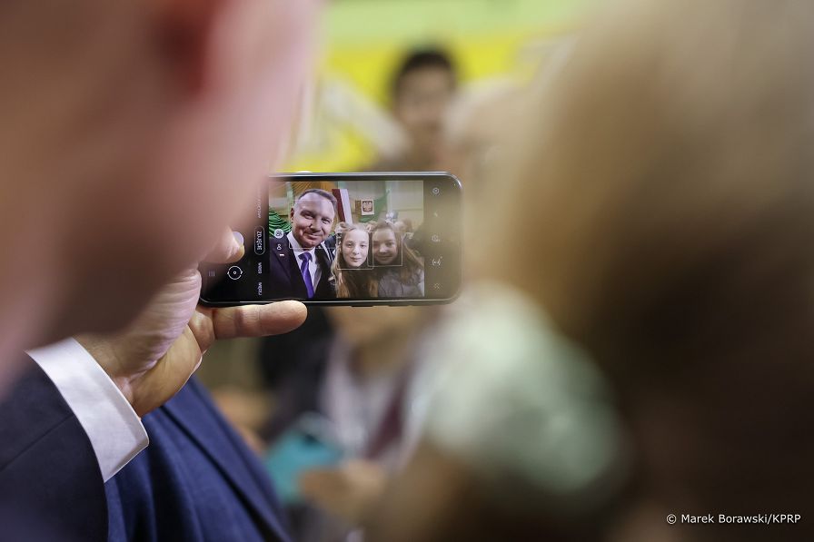 009_20221209_Andrzej_Duda_Spotkanie_mieszkancy_Zakliczyn_MB1_6511_.jpg