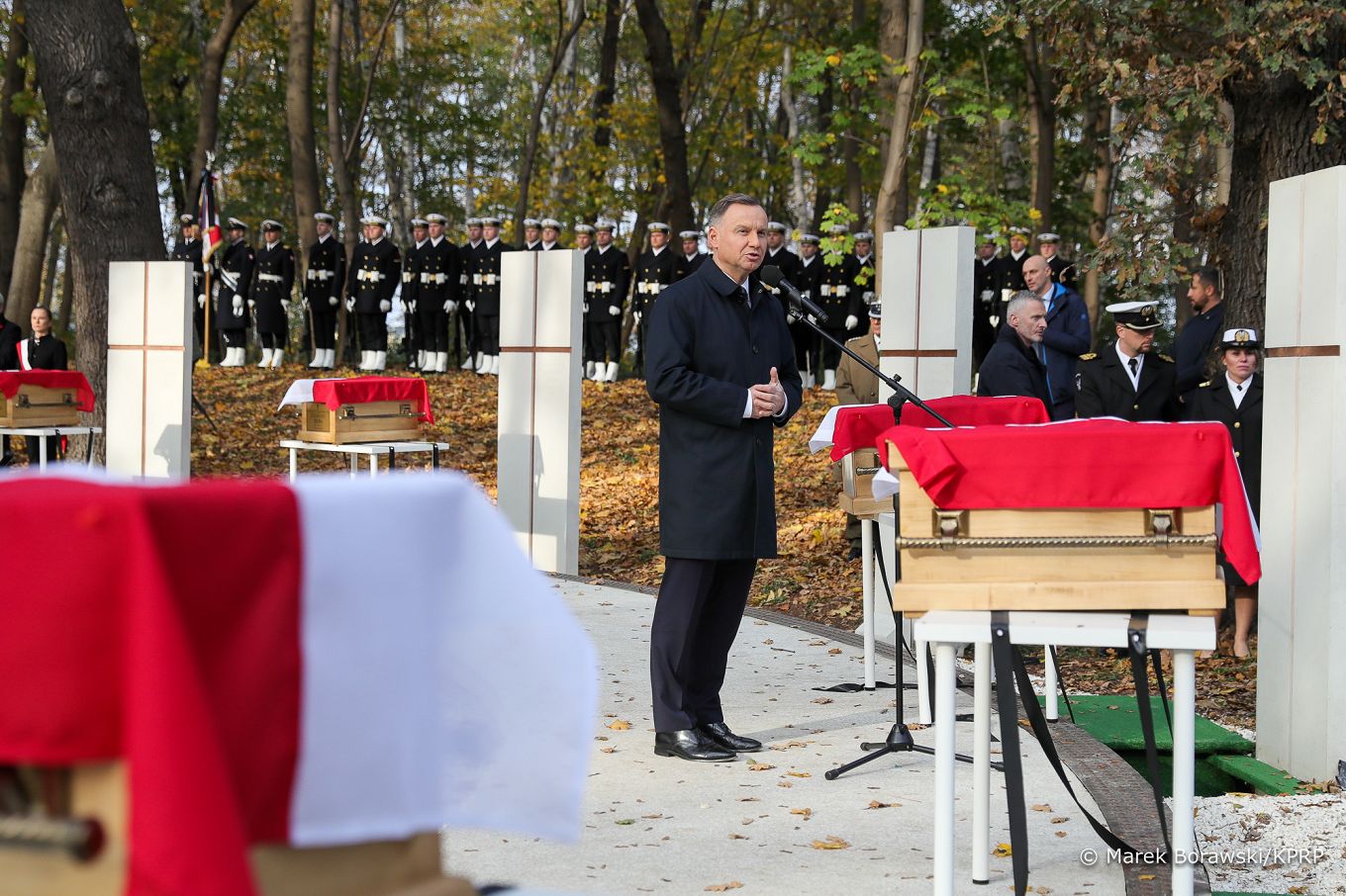 025__10__Andrzej_Duda_Cmentarza_Poleglych_Westerplatczykow_20221104_MB2_0903.jpg