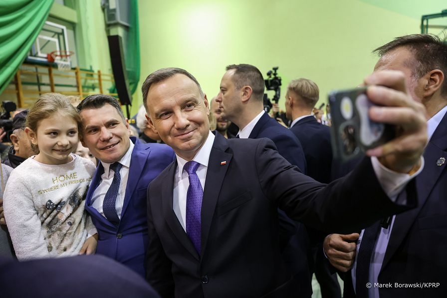 013_20221209_Andrzej_Duda_Spotkanie_mieszkancy_Zakliczyn_MB1_6373_.jpg