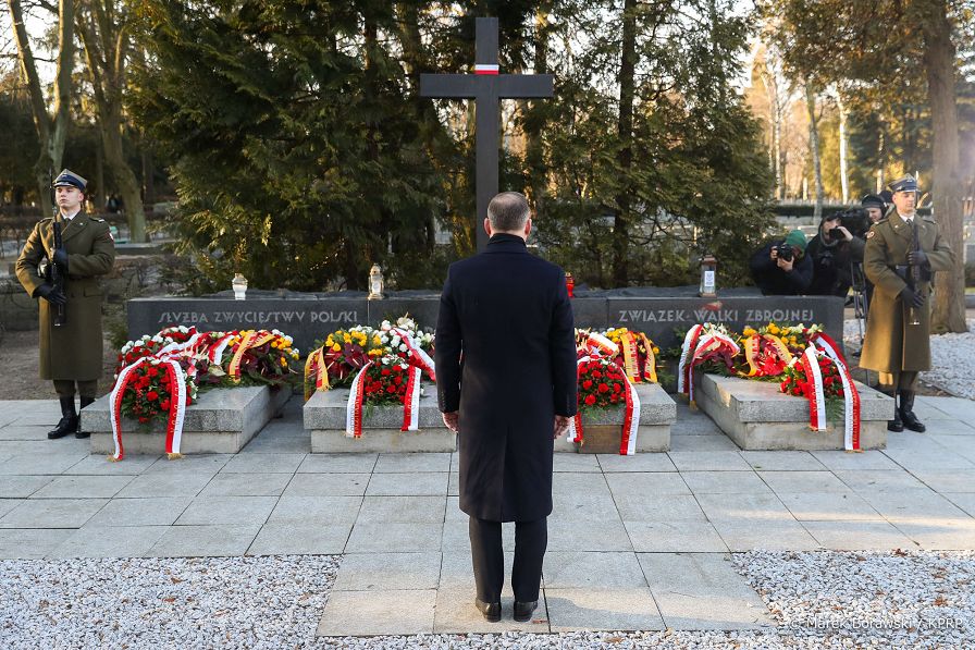 004_Andrzej_Duda_pomnik_AK_80_rocznica_20220214_MBO15471.jpg