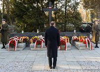 004_Andrzej_Duda_pomnik_AK_80_rocznica_20220214_MBO15471.jpg