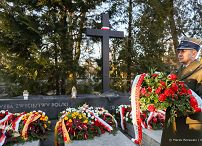 002_Andrzej_Duda_pomnik_AK_80_rocznica_20220214_MBO15417.jpg