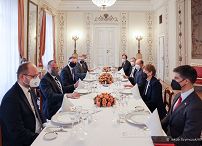 03__Andrzej_Duda_senatorowie_USA_20220221_JSZ_7029.jpg