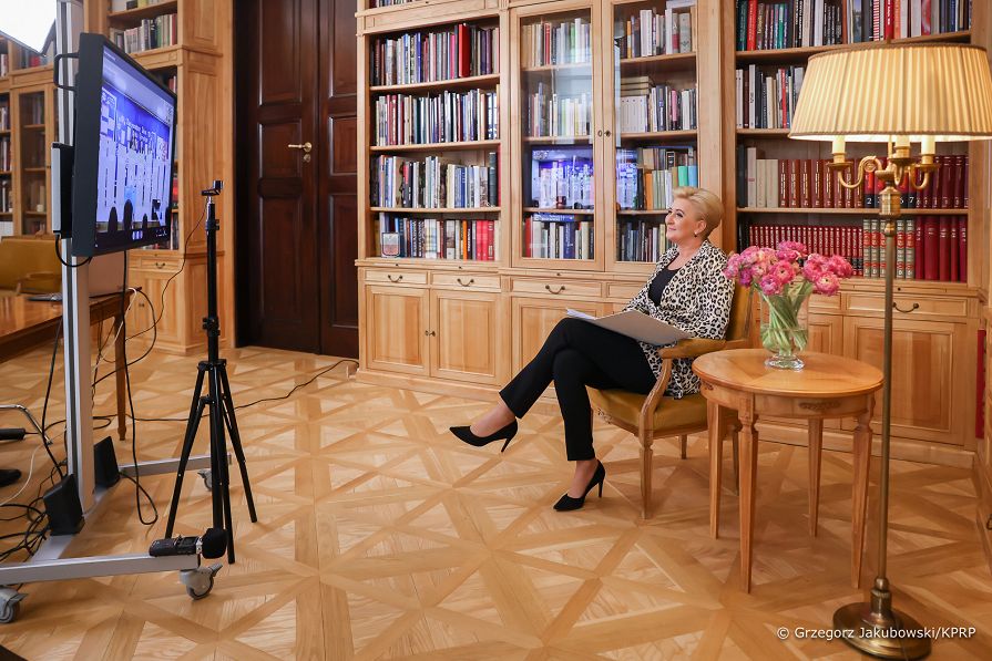 07__Agata_Kornhauser_Duda_rozmowa_szkola_Miedzynarodowy_Dzin_Jezyka_Ojczystego_20220222_GJB_6482.jpg