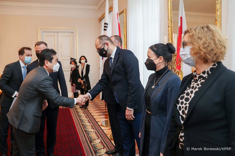08_Anrzdzej_Duda_Korea_Hoon-min_LIM_20220222_MBO16130.jpg