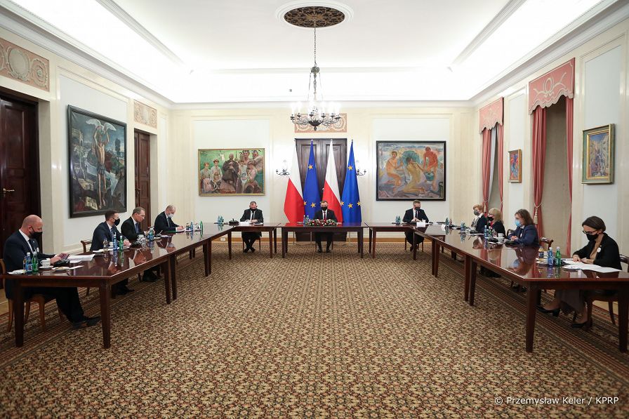 007_Andrzej_Duda_spotkanie_samorzadowcy_20220222_ERB51250.jpg