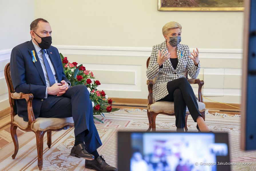 005_Agata_Kornhauser-Duda_Adam_Kwiatkowski_Fastow_online_20220228_GJA_7930.jpg
