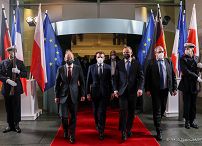 12__Andrzej_Duda_Olaf_Scholz_Emmanuel_Macron_Berlin_20220208_JSZ_5510.jpg