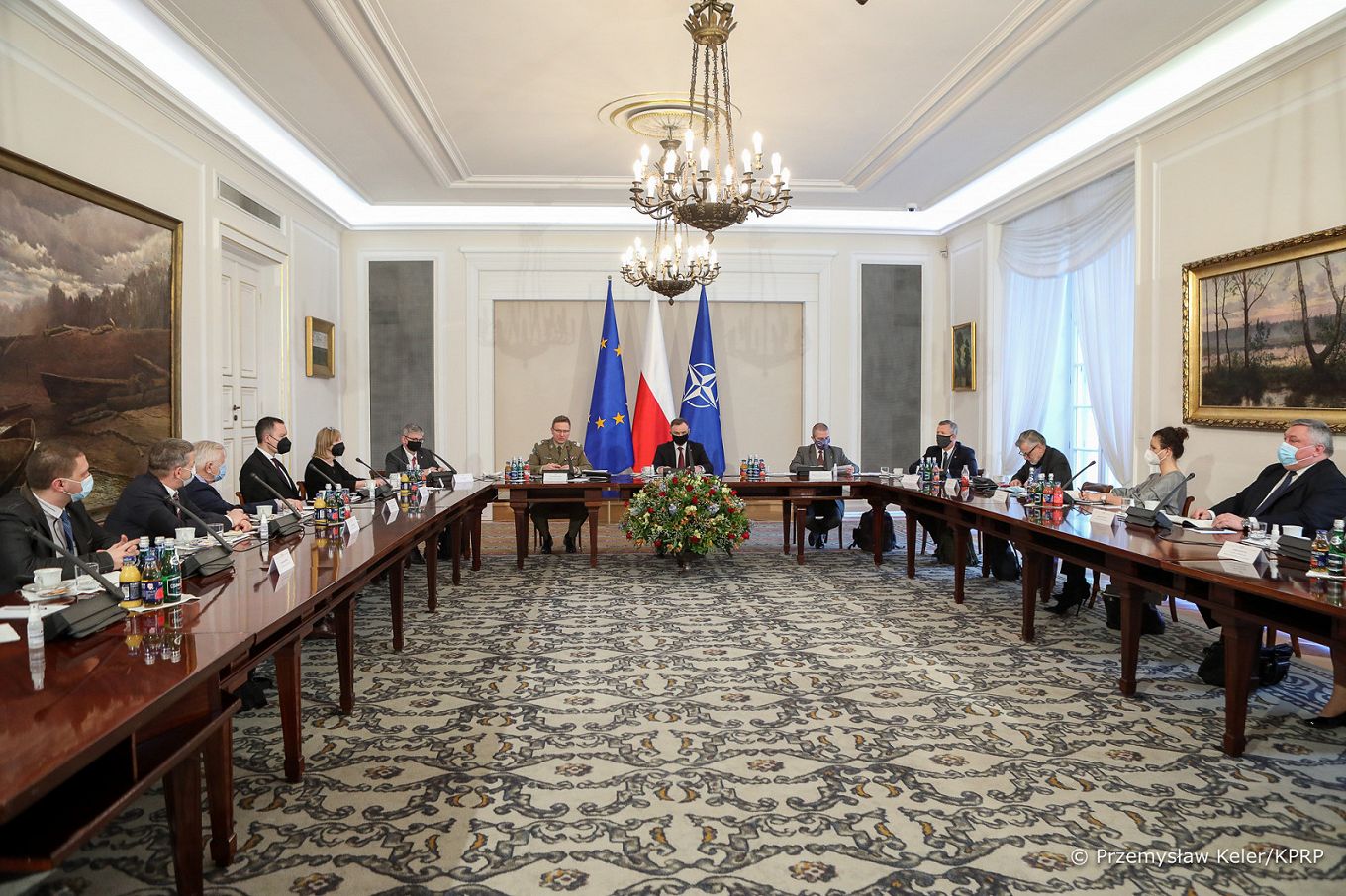 01__Andrzej_Duda_Rada_Bezpieczenstwa_Obronnosci_20220216_PK020432.jpg