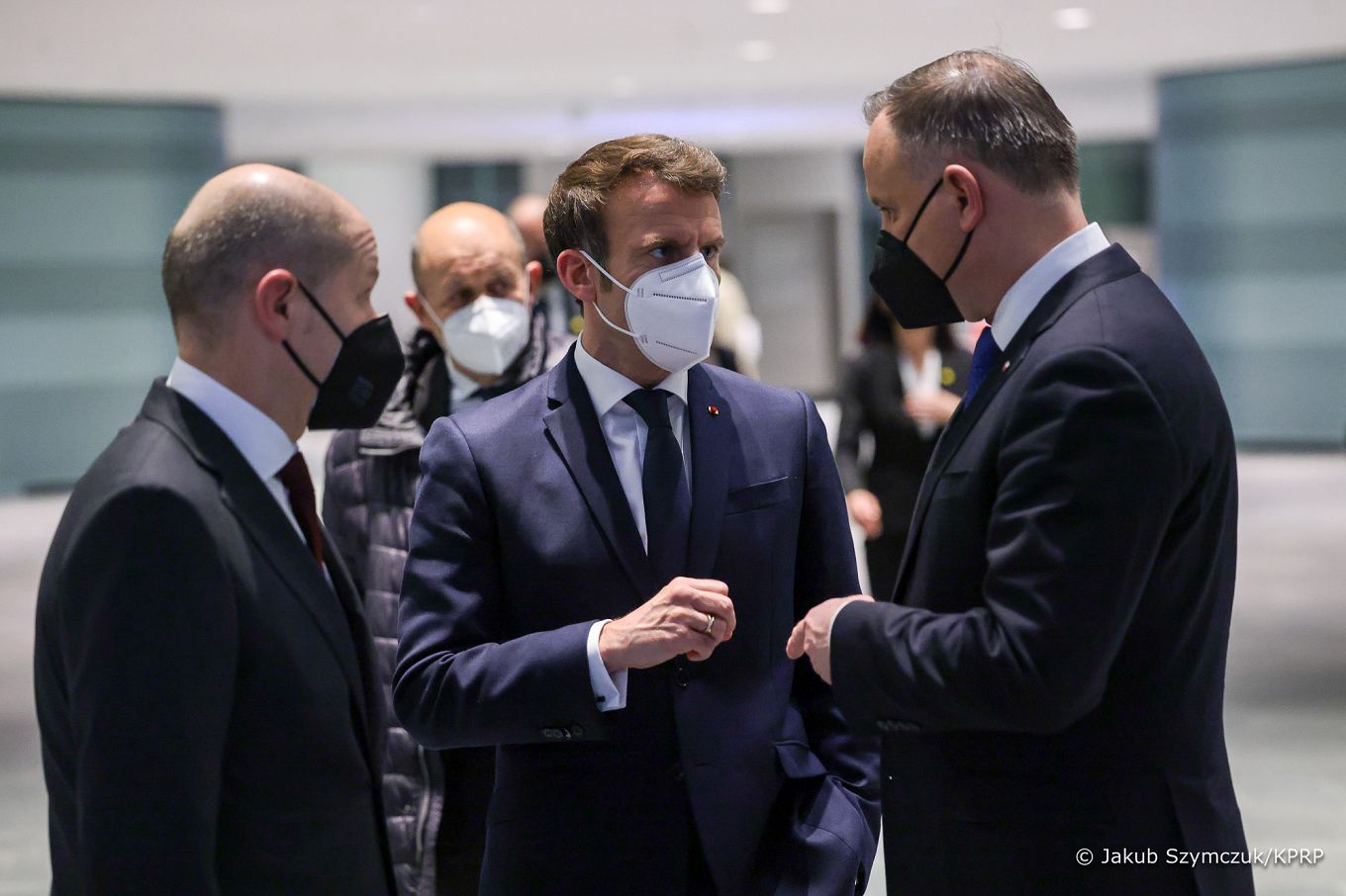 018_11__Andrzej_Duda_Olaf_Scholz_Emmanuel_Macron_Berlin_20220208_JS__9563.jpg