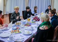 04_AKD_kolacja_z_uchodzcami_20220310_GJA_3032.jpg