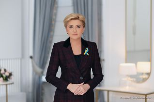 03__Agata_Kornhauser_Duda_nagranie_20220310_AKD-przeslanie-min.jpg