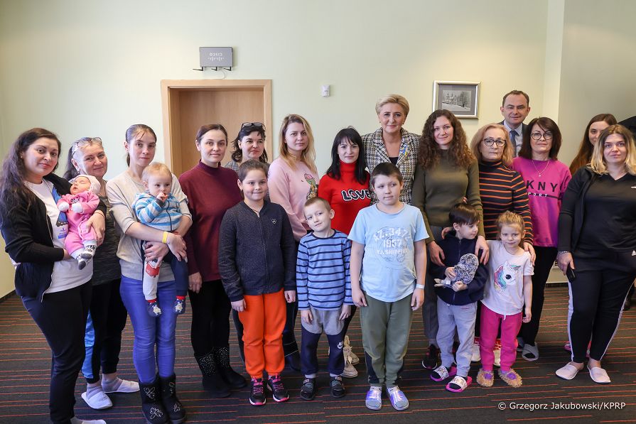 21__Agata_Kornhauser_Duda_Spotkanie_z_uchodzcami_Wisla_20220314_GJB_3235.jpg