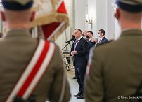 11__Andrzej_Duda_podpisanie_Ustawa_o_Obronie_Ojczyzny_20220318_MBO10651.jpg