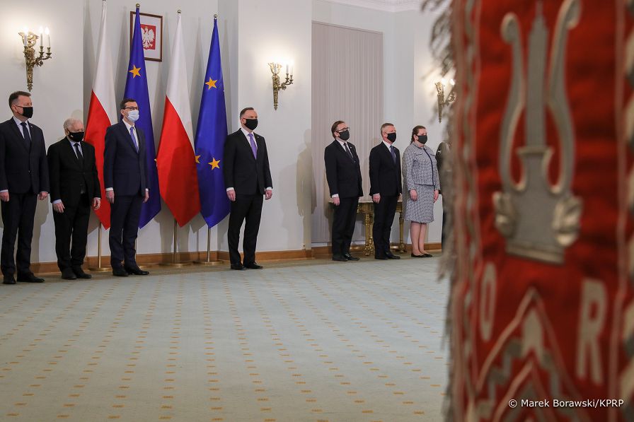 01__Andrzej_Duda_podpisanie_Ustawa_o_Obronie_Ojczyzny_20220318_MBO22248.jpg