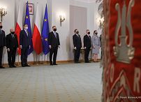 01__Andrzej_Duda_podpisanie_Ustawa_o_Obronie_Ojczyzny_20220318_MBO22248.jpg