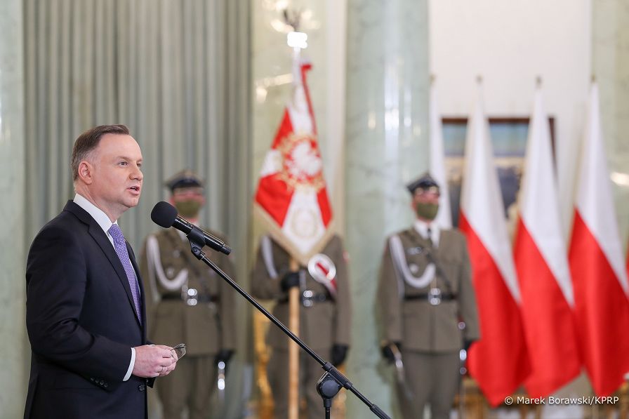 09__Andrzej_Duda_podpisanie_Ustawa_o_Obronie_Ojczyzny_20220318_MBO10618.jpg