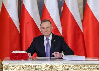 03__Andrzej_Duda_podpisanie_Ustawa_o_Obronie_Ojczyzny_20220318_MBO10439.jpg