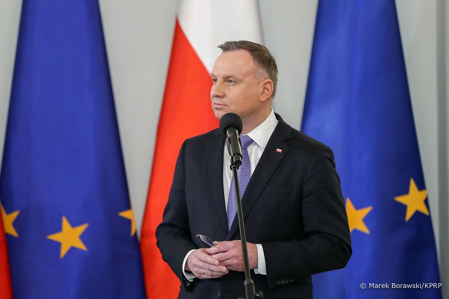 10__Andrzej_Duda_podpisanie_Ustawa_o_Obronie_Ojczyzny_20220318_MBO10630.jpg