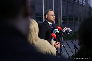 06_Andrzej_Duda_wypowiedz_20220323_MBO23477.jpg