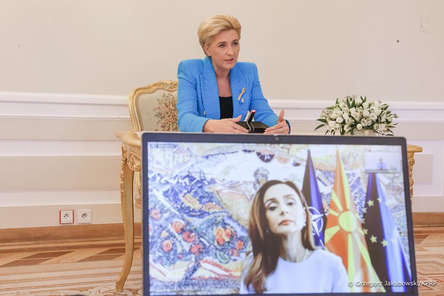 02_Agata_Kornhauser_Duda_Elizabeta_Pendarovska_maloznka_Prezydenta_Macedonii_Polnocnej_20220324_GJA_1391.jpg