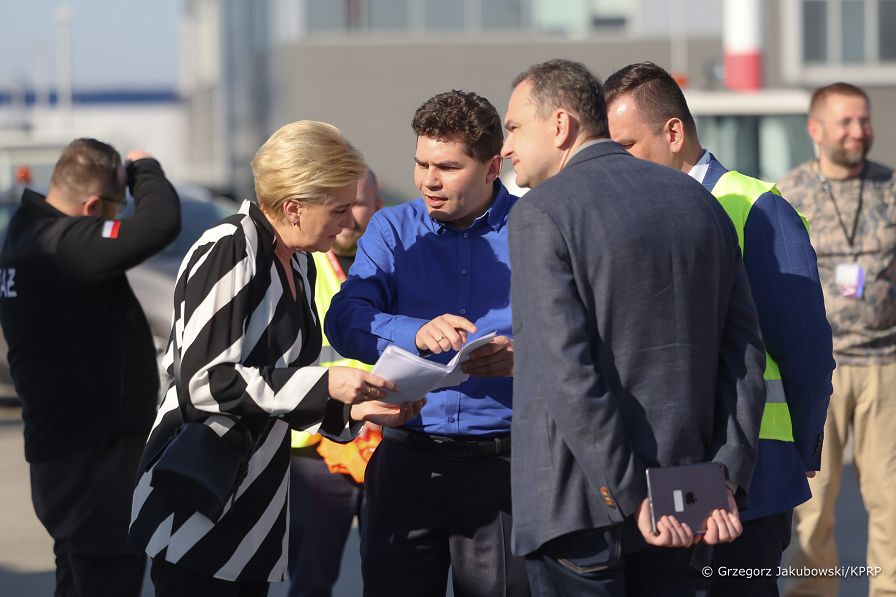 15_Agata_KOrnhauser_Duda_lotnisko_Rzeszow_20220323_GJB_9847.jpg