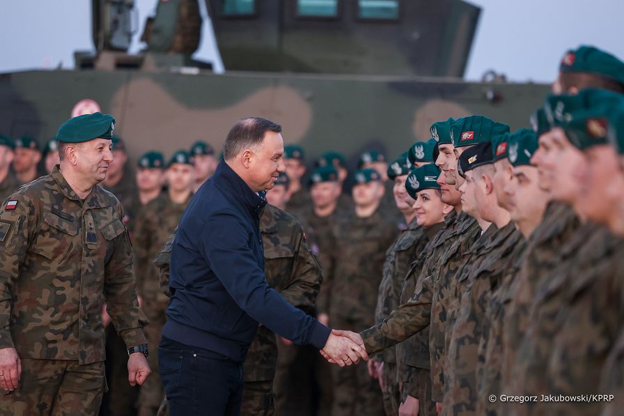 02_Andrzej_Duda_wizyta_wojsko_Rzeszow_20220325_JS__9388.jpg