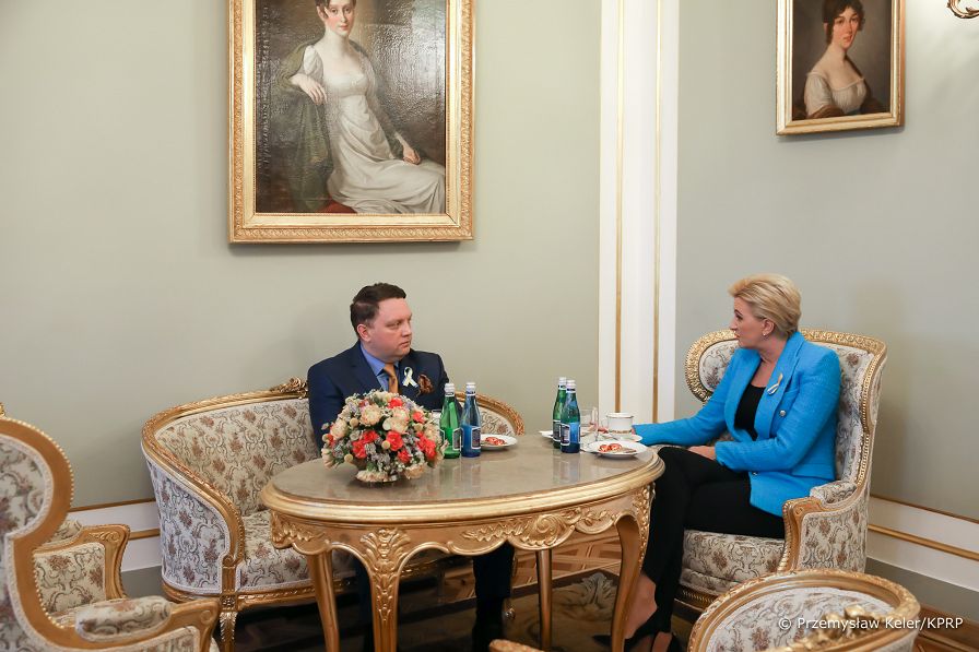 02_Agata_Kornhauser_Duda_Marcin_Chludzinski_prezes_KGHM_20220324_PK011450.jpg