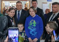 14_Andrzej_Duda_osrodek_Caritas_Krakow_20220329_PK013405.jpg