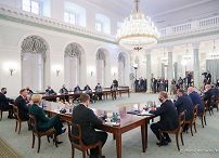 07_Andrzej_Duda_spotkanie_ws_uchodzcow_20220303_MBO17744.jpg