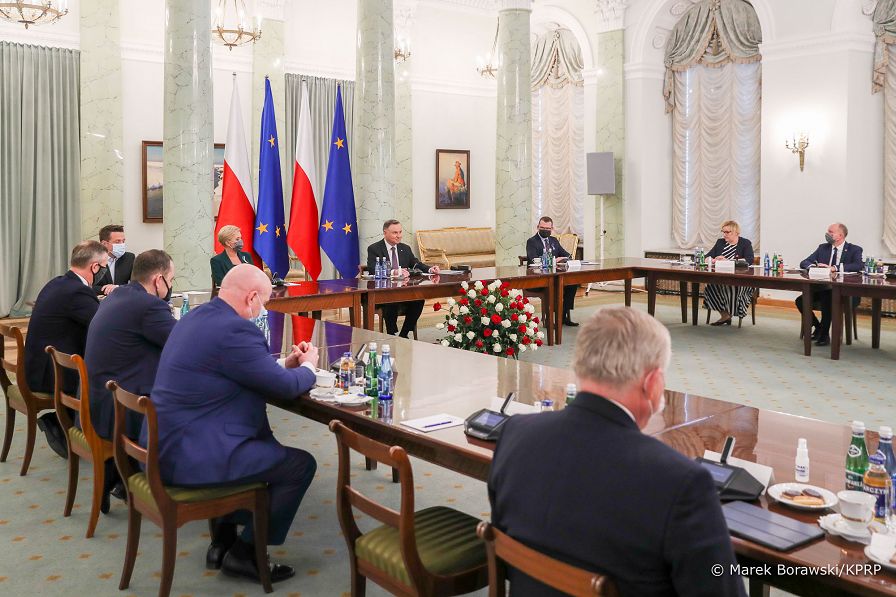 02_Andrzej_Duda_spotkanie_ws_uchodzcow_20220303_MBO17693.jpg
