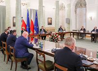 02_Andrzej_Duda_spotkanie_ws_uchodzcow_20220303_MBO17693.jpg