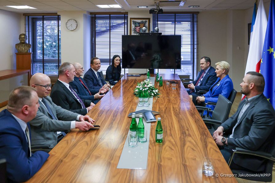 03_AKD_Rzeszow_Urzad_Marsz_20220330_GJA_0854.jpg