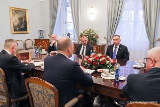 05_PAD_Swiatowy_Kongres_Ukraincow_20220330_MBO25421.jpg