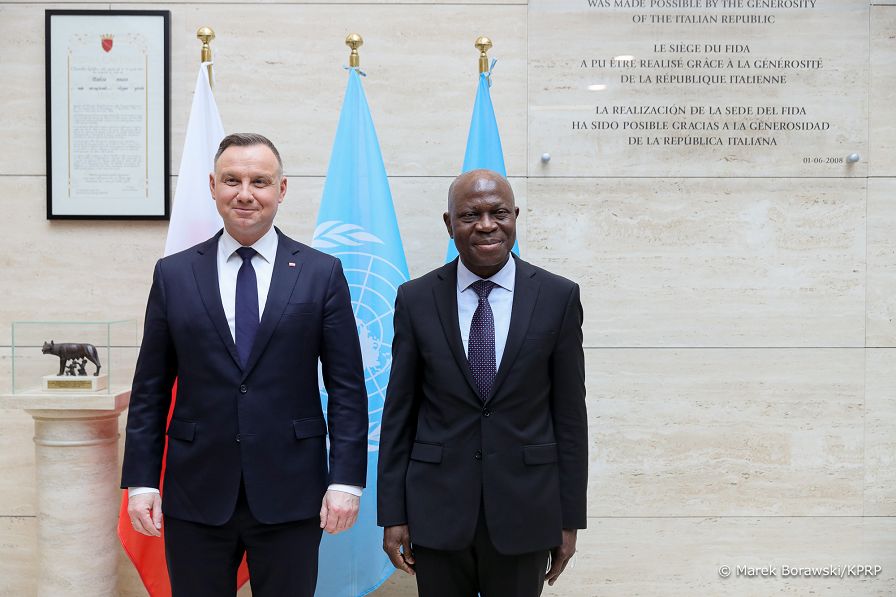 17_Andrzej_Duda_Pezydent_Miedzynarodowego_Funduszu_Rozwoju_Rolnictwa_Gilbert_Houngbo_20220401_MBO26140.jpg