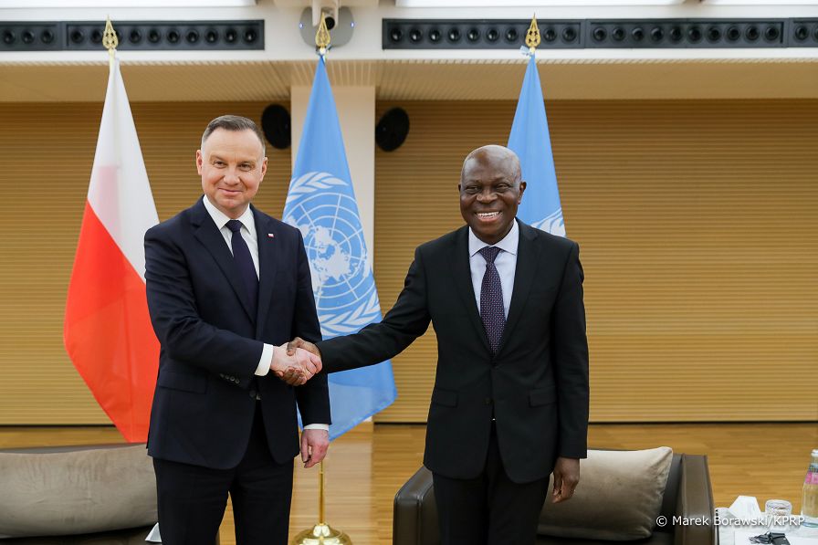 19_Andrzej_Duda_Pezydent_Miedzynarodowego_Funduszu_Rozwoju_Rolnictwa_Gilbert_Houngbo_20220401_MBO26180.jpg