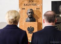 006_Para_Prezydencka_Obchody_12_rocznicy_Katastrofy_Smolenskiej_archikatedra_20220410_JSZ_2439.jpg