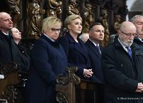 001_Para_Prezydencka_Obchody_12_rocznicy_Katastrofy_Smolenskiej_msza_sw_archikatedra_20220410_JS__2327.jpg